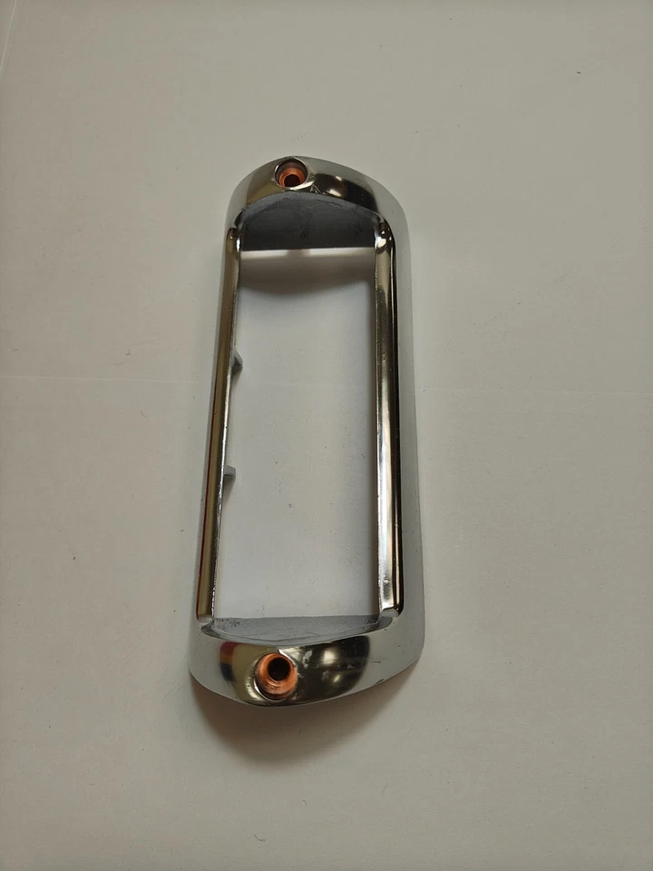 1951-1952 DeSoto S-15 lado izquierdo del conductor lámpara de estacionamiento bisel de luz 1345986 nuevo en stock Foto 4 de 4