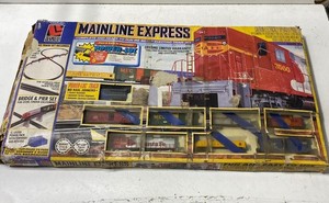 Life-Like Mainline Express HO Scale Santa Fe Electric Train Set Parts Repair