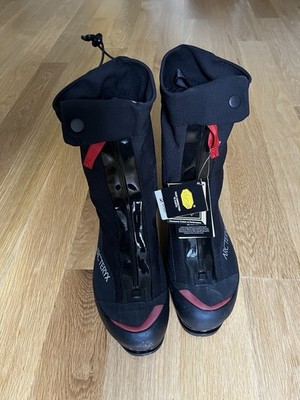 NEW Arc teryx Acrux AR Mountaineering Boots Size 11 Gore-Tex