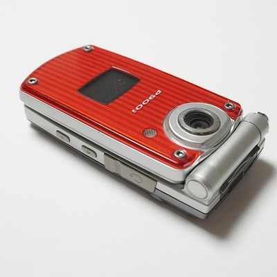 docomo P900i silver FOMA Japanese Flip Phone Keitai Cell phone JP