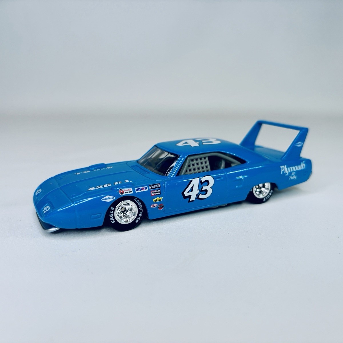 1992 Racing Champions Richard Petty 1970 Plymouth Superbird NASCAR