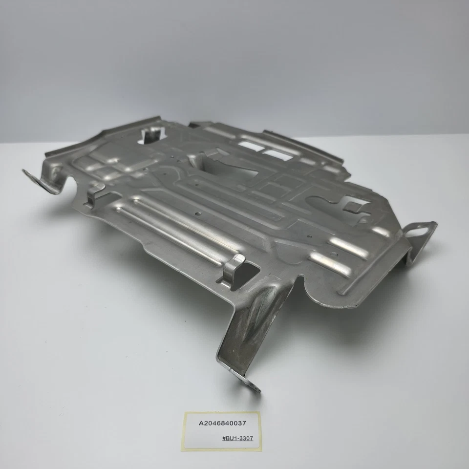 Placa de soporte reposapiés pasajero delantero Mercedes-Benz C300 2008-2014 A2046840037 Foto 4 de 4