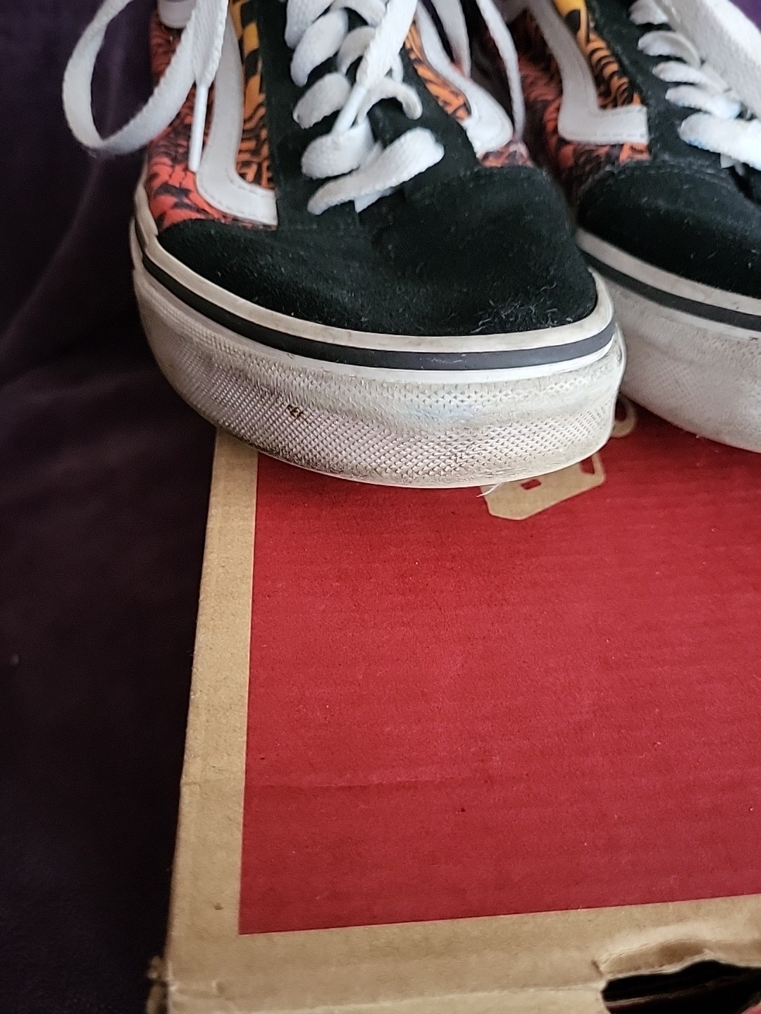 VANS Old Skool Men’s Size 7/Women's Size 8.5 Sneakers thumbnail 9