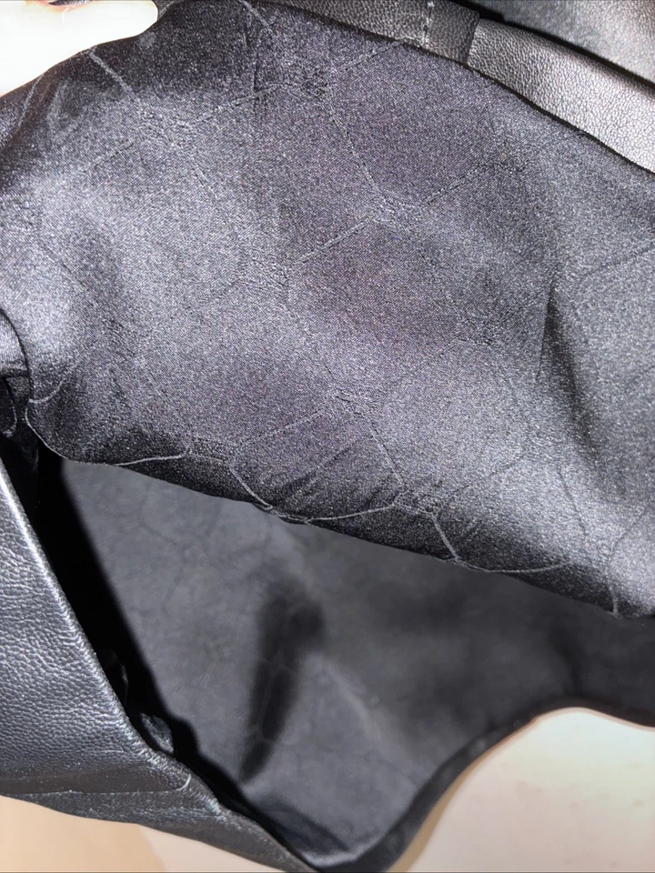 St. John Collection By Marie Gray Women’s Leather Skirt Sz 2 Black Made In Italy - Imagem 4 de 4