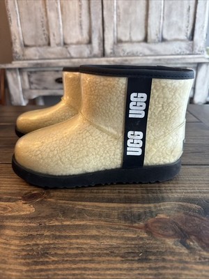 UGG Classic Clear Mini II Waterproof Shearling Boots Women s Size 4