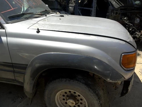 MARCADOR LATERAL TRASERO LADO PASAJERO TOYOTA LAND CRUISER 91-92 - Imagen 10 de 12
