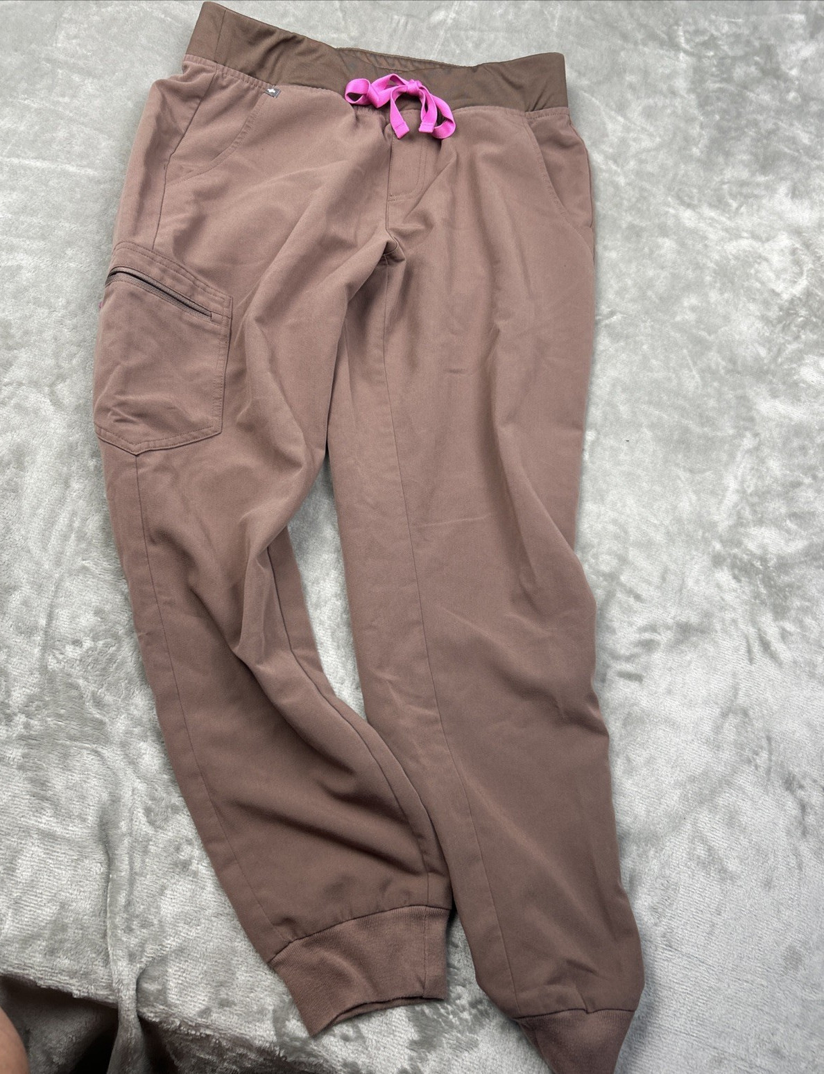 FIGS Technical Collection Medium brown Scrub Set … - image 1