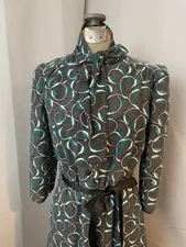 Graphic Dress Pussy Bow Black White Green Ribbons 1970s Vintage Earth Angel M