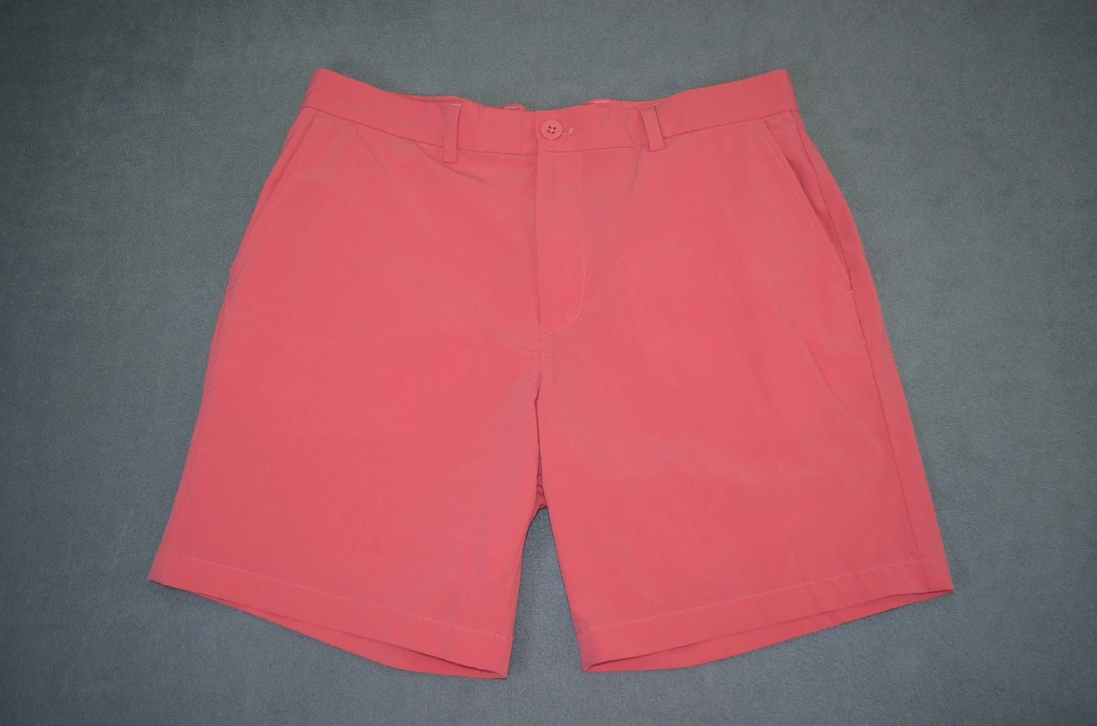 Vineyard Vines Mens Performance Breaker Shorts Coral Stretch Size 35 Golf Casual