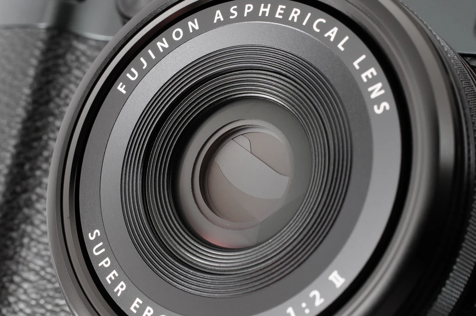 [UNUSED] Fujifilm X100VI X100 VI Digital Camera 40.2 MP 23mm f/2 Lens From JAPAN - Image 2 of 4