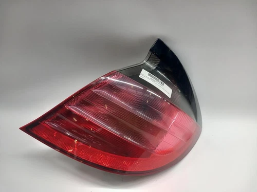 A2038200664 Piloto Trasero Derecho para MERCEDES-BENZ CLASE C (BM 203) S 1027606 - Imagen 1 de 2