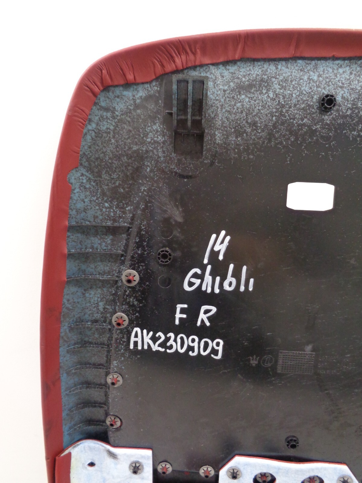 14-17 Maserati Ghibli Front Right Seat Back Plate Cushion Cover Red OEM AK230909