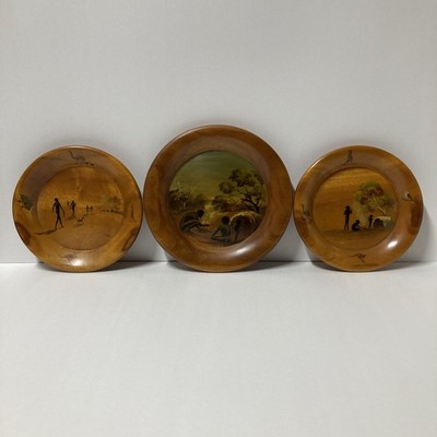 Vintage 1950s Australian Aboriginal Camphor Laurel Wood Plate Set Hunters Return