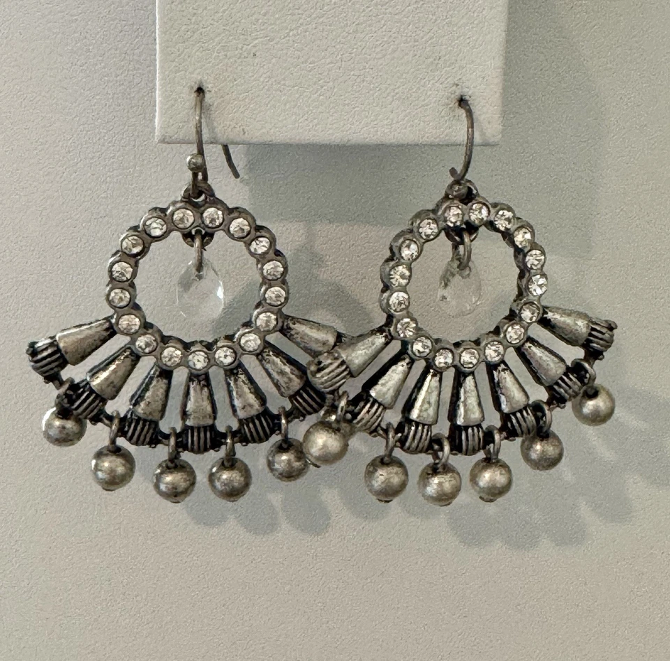 Avon Lighthouse Clear Rhinestone Dangle Bib Necklace Earrings Set Vintage Style - Image 4 of 4