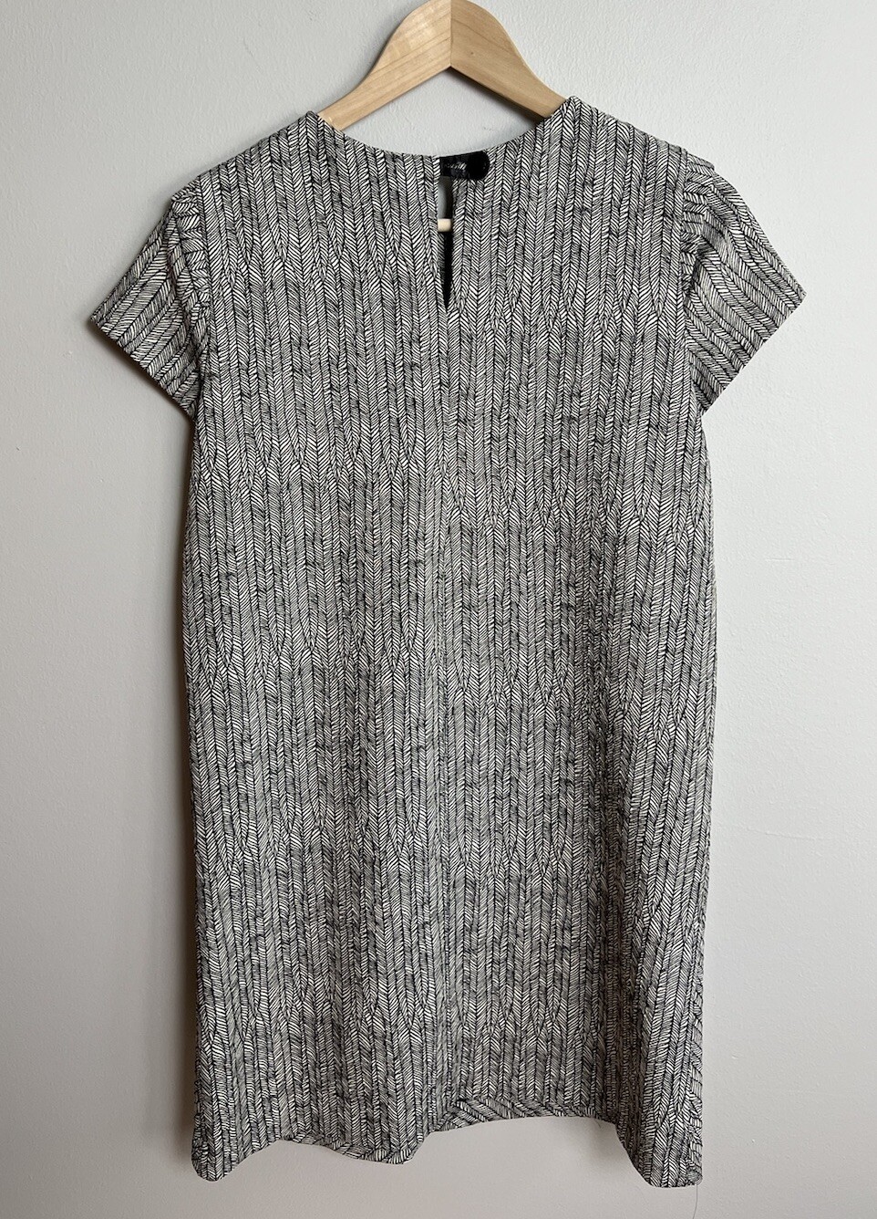 Zara Basic Collection Black & White Leaf Feather … - image 3