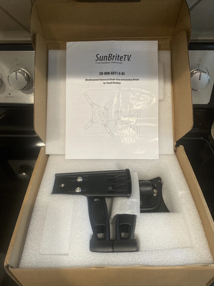 Suporte Sunbrite para TVs externas à prova de intempéries 42"-65" SB-WM-ART1-S-BL frete grátis - Imagem 3 de 3