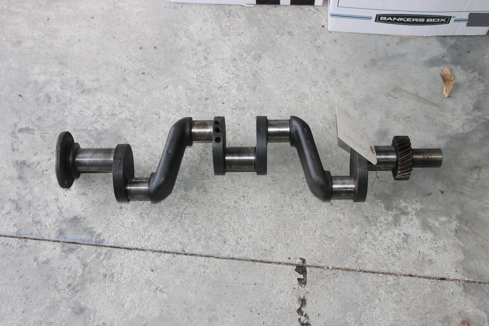 Cigüeñal vintage para modelo Ford. (#40). Ver foto. Foto 3 de 3