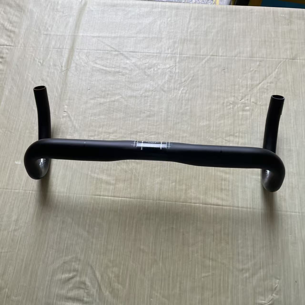 (Used) Drop Bars 31.8mm Road Handlebar 440 Carbon Fiber Handle Bar Gravel Bike UD Matte (43.99 USD)
