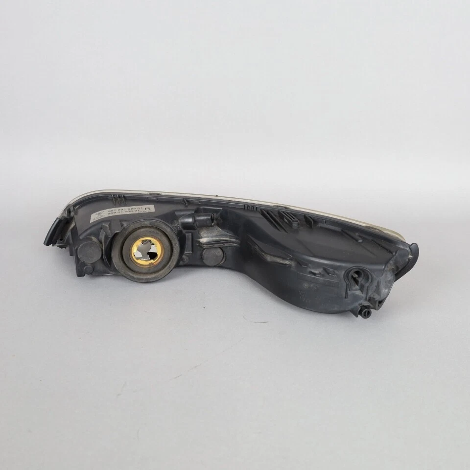 Faro antiniebla parachoques derecho Porsche 911 2005-2008 99763108201 OEM usado Foto 4 de 4