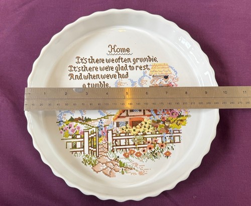 Vintage Poole Pottery Cross Stitch Style Quiche Flan Tart Dish ‘HOME’ Preloved - Picture 3 of 5