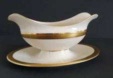 Lenox Lowell Gravy Boat with Attached Underplate Gold Stamped Unused Condition
