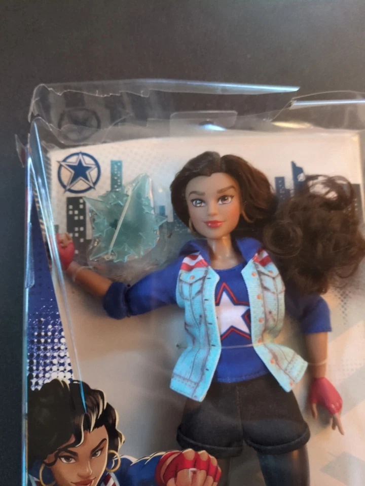 Marvel Rising Secret Warriors. America Chavez Action 12 inch Figure Damaged Box  - Изображение 2 из 3