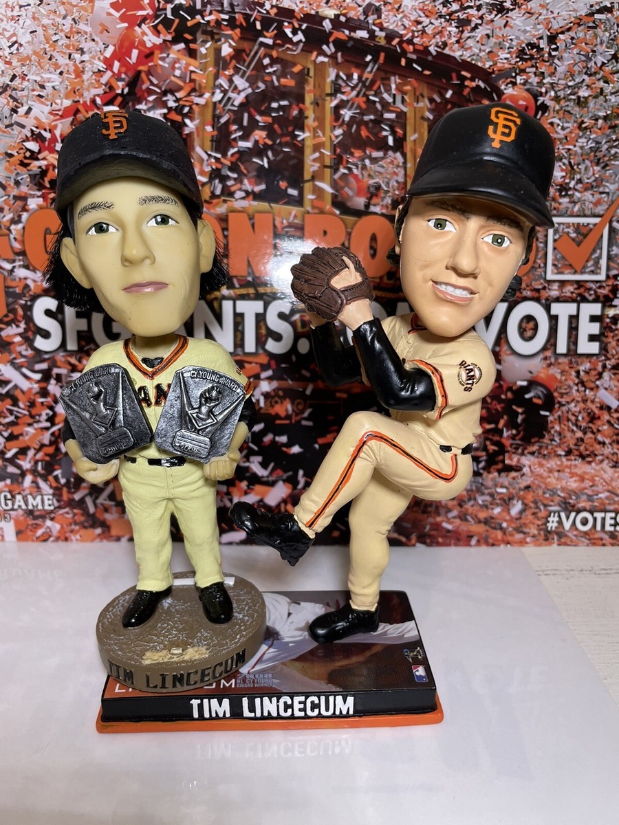 2) SF Giants Lincecum back to back 2X Cy Young (w/ hair