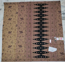 Traditional Batik Women sarong maroon wrap pareo unsewn cotton craft material