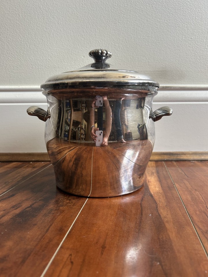 Vintage WM Rogers 27  Silver Plate Ice Bucket  Paul Revere w Glass Liner + Lid