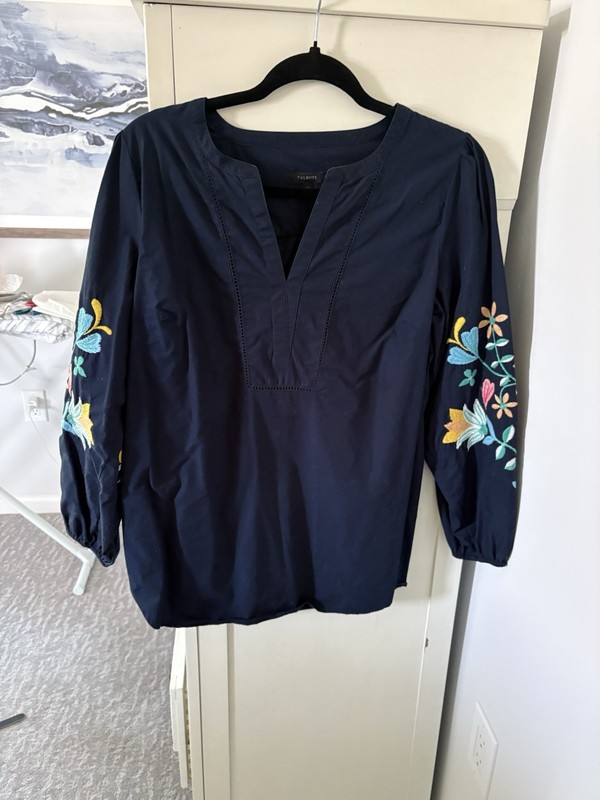 Talbots Navy Embroidered V Neck Poplin Cotton Tunic Top Size M Coastal Boho