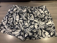 Image of Tommy Hilfiger Men's Swim Shorts 2XL Floral Pattern Drawstring Pocket Summer