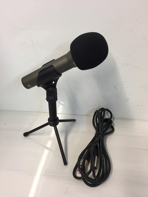 Samson Q2U Dynamic USB/XLR Microphone Podcast Pack w/ Tripod Stand & XLR Cable