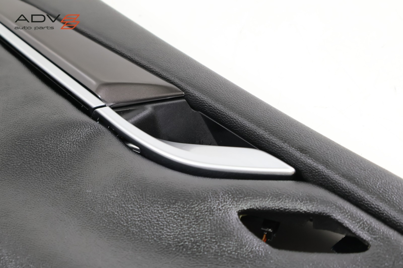 2014 - 2016 MASERATI GHIBLI FRONT LEFT SIDE INTERIOR DOOR PANEL TRIM COVER OEM