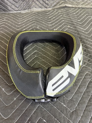 EVS - R2 Karting Neck Brace - Kart Neck Collar Support Roll - RC2 Youth & Adult