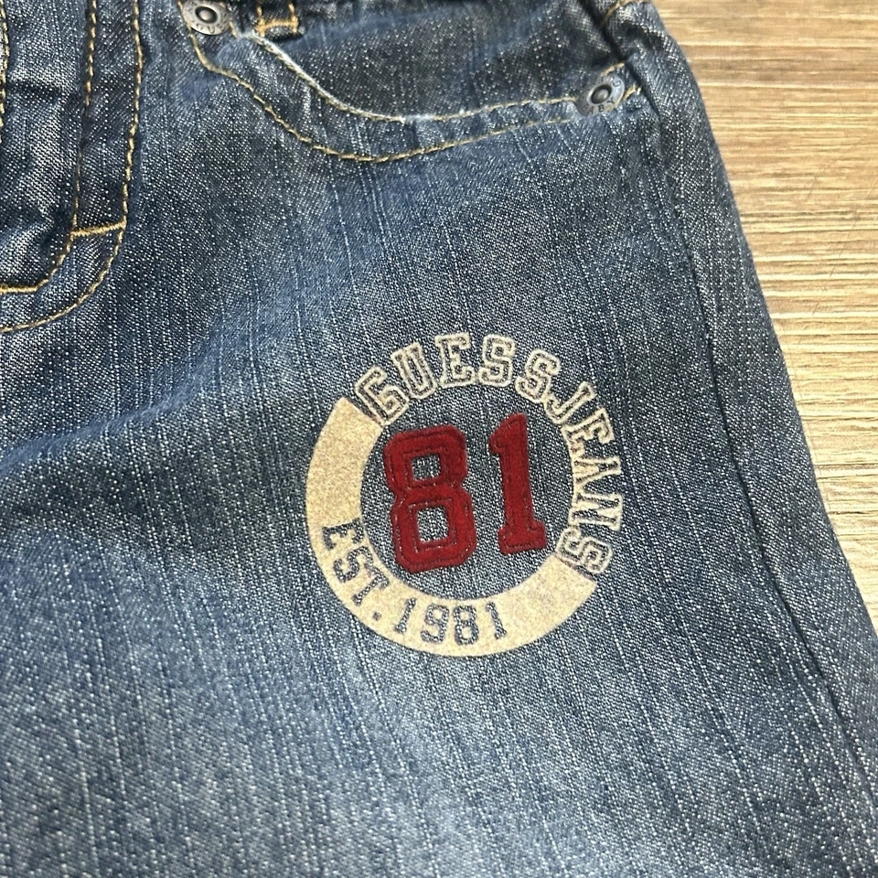 Guess Bebé 2 Piezas Denim Conjunto Chaqueta Pantalones 12 Meses Foto 2 de 4