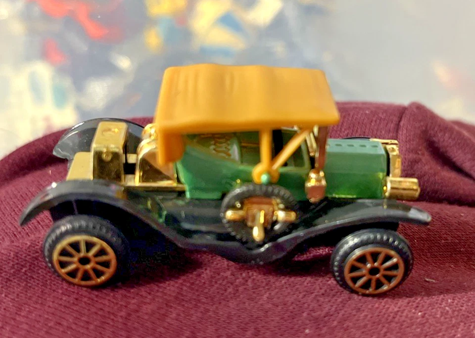 Ford Modelo T 1910 Antiguo Motor Coleccionable Escala 1/64 Diecast Diorama Modelo Foto 3 de 4