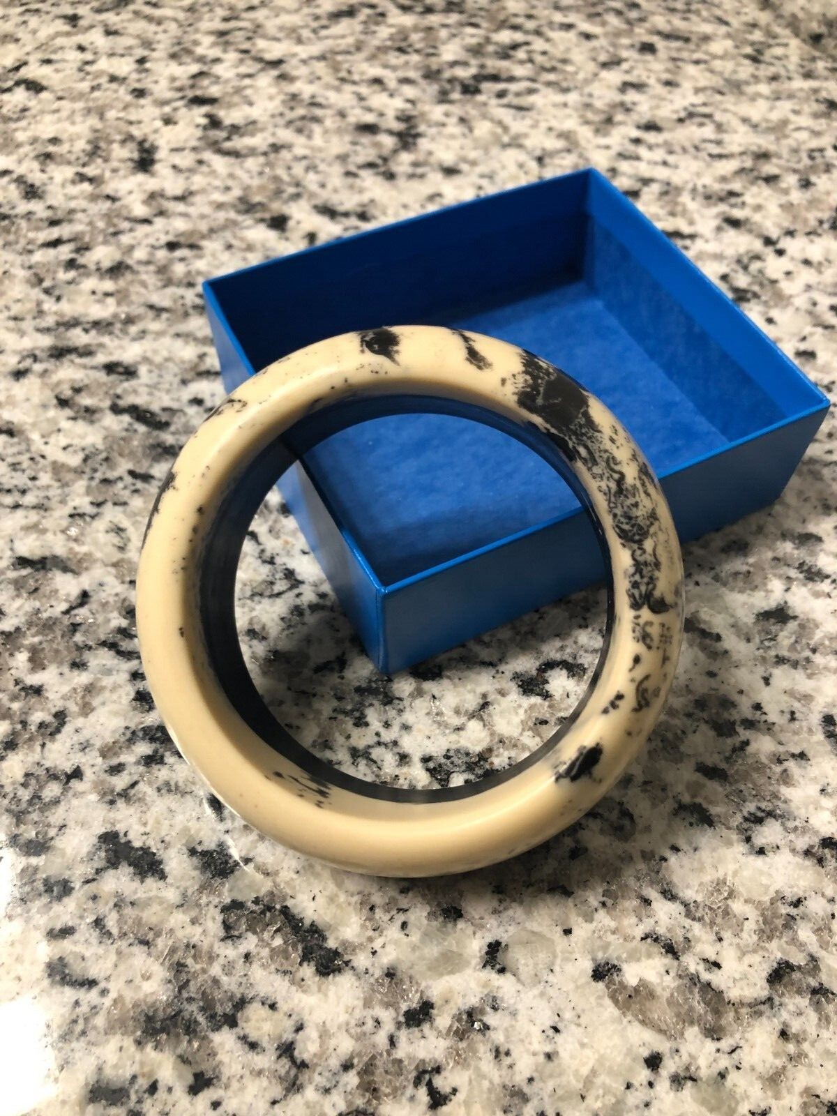 Vintage Art Deco Solid Bracelet - image 6