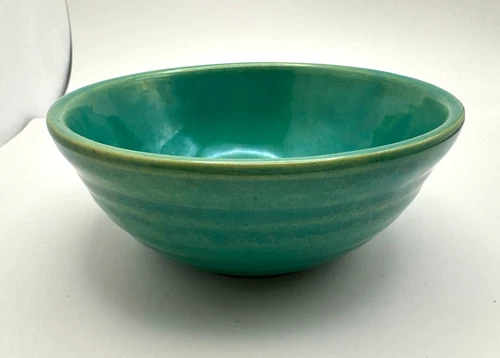 RARE - Vintage Bauer Pottery Green 5" Cereal Bowl Ring - EXCELLENT CONDITION