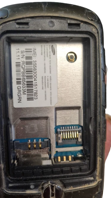 4 Lot of Samsung Rugby II 2 SGH-A847 Black Cell Phone Flip for Replacement Parts - Image 4 of 4