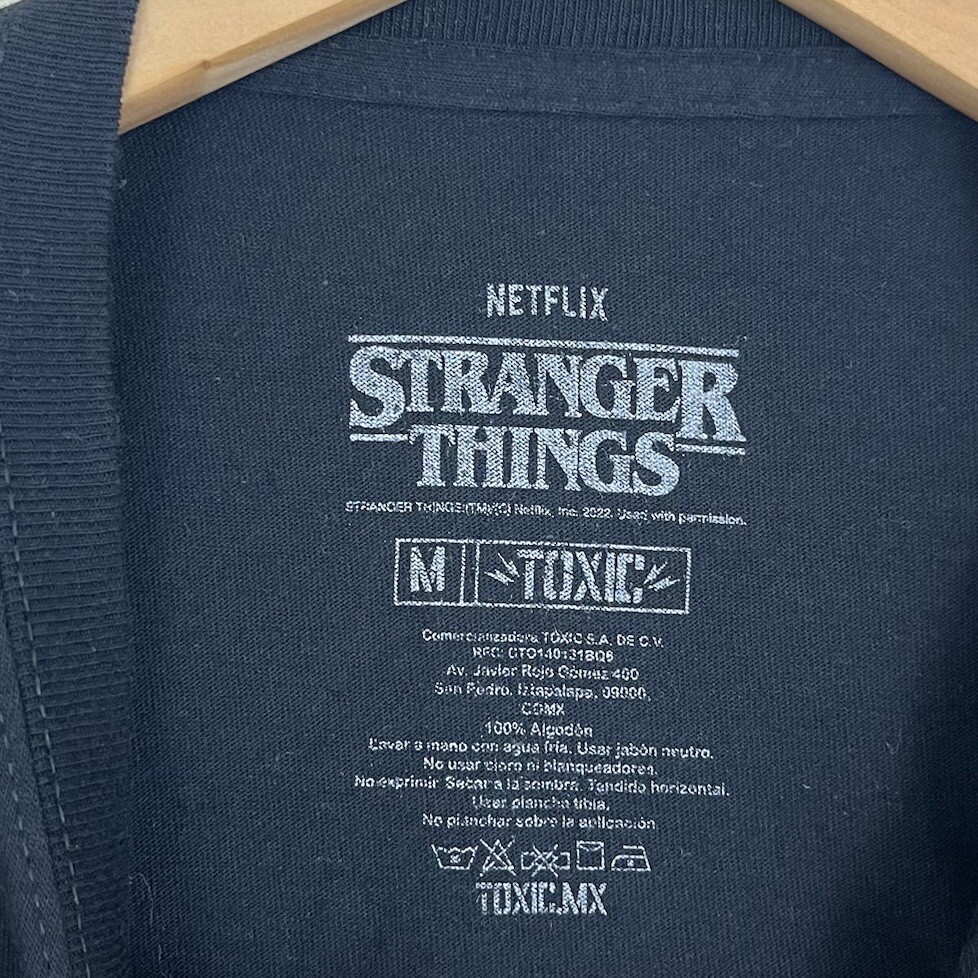 Stranger Things Demogorgon Graphic Tee Mens M Medium RARE image 3