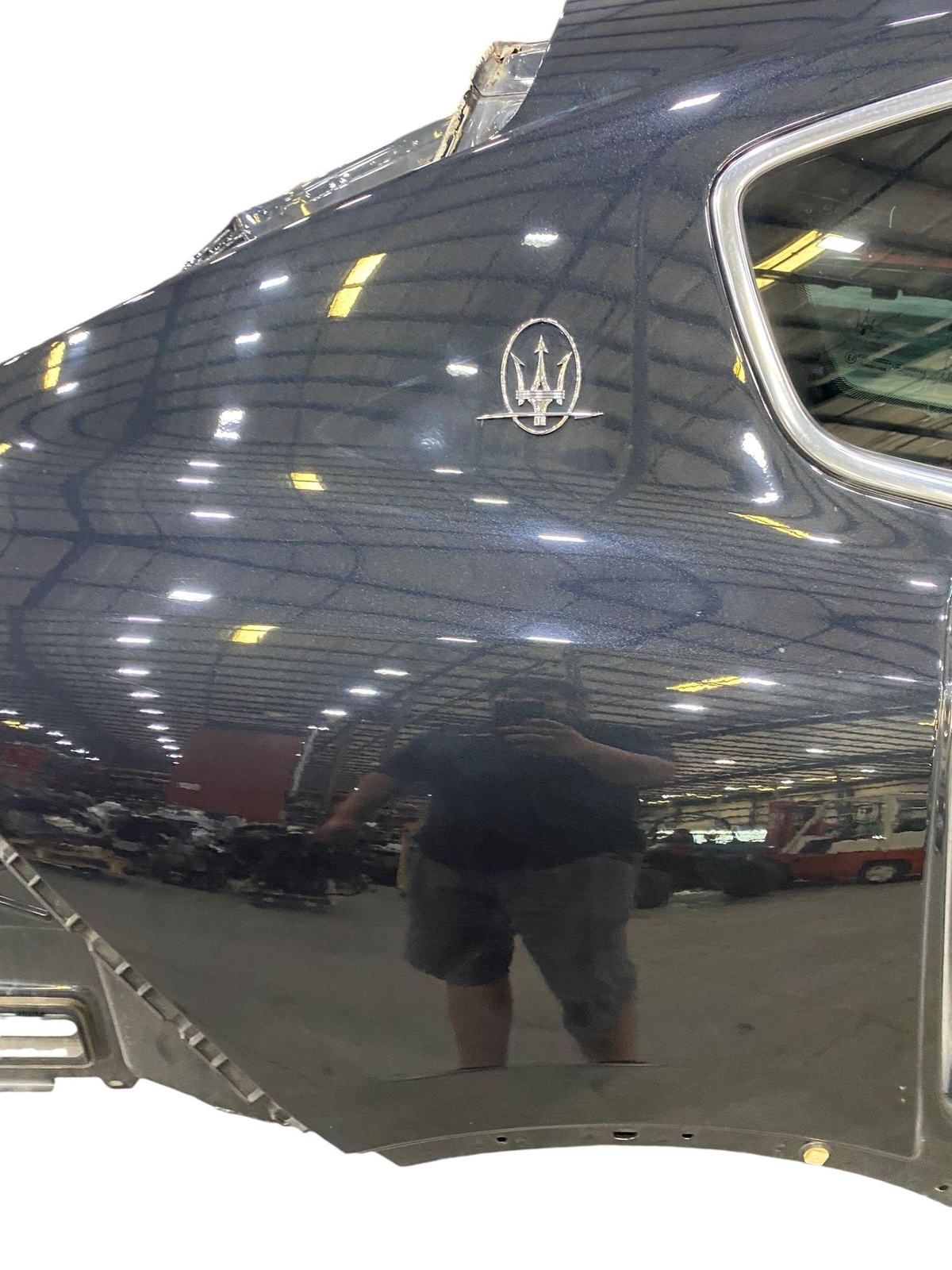 2017-2023 MASERATI LEVANTE REAR RIGHT QUARTER PANEL *SCRATCHES / STRUCTURE CUT*