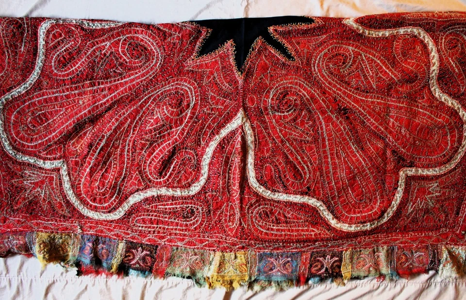 Antiguo chal de cachemira indio de lana bordado a mano 66" x 66" c. 1890 Foto 3 de 4