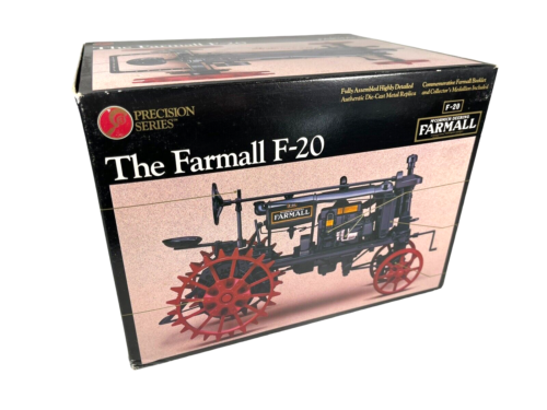 #638 Precision Series McCormick-Deering Farmall F-20 Tractor ~ 1992 Sealed 1:16 - Afbeelding 1 van 5