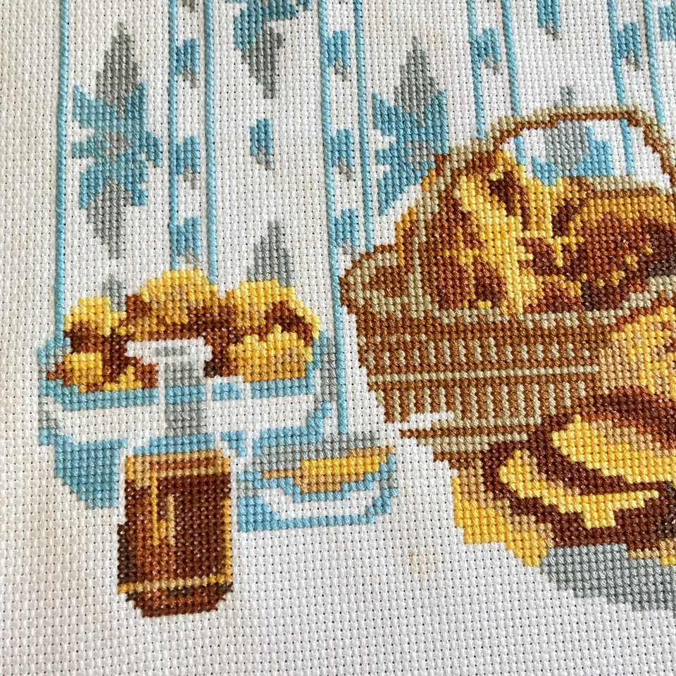 Needlepoint On Aida Cloth Partially Worked Kitchen Scene Bread 29.5 x 25.5cm - Image 4 of 4