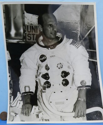 NASA PRESS PHOTO '69 vtg APOLLO 12 Astronaut Charles CONRAD 8 x 10'' B&W