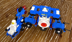 Vintage LEGO Space #6883 and #6884 Terrestrial Rover & Aero Module