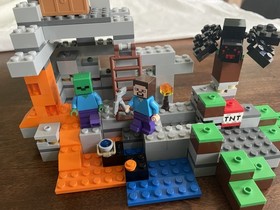 LEGO MINECRAFT 21113 The Cave & 21123 The Iron Golem  2 Complete Sets