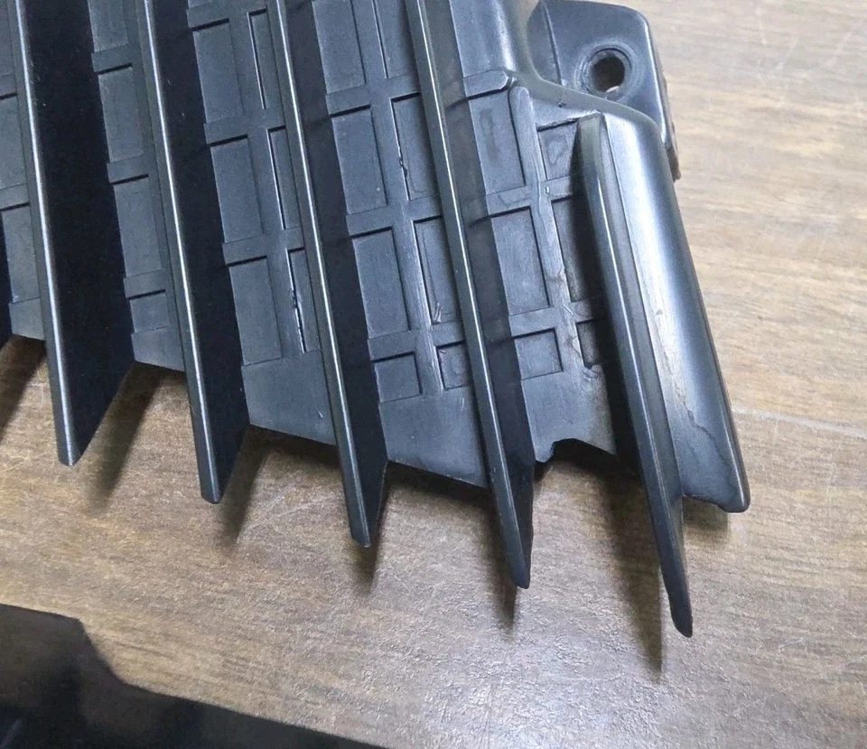 (Par) Chevrolet GMC C/K Sierra Silverado 1988-2000 parabrisas cubierta esquinas OEM Foto 4 de 4