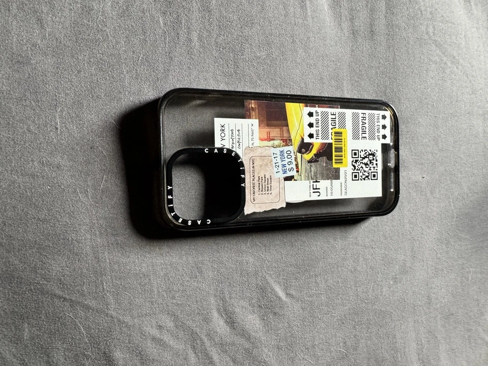 Funda de impacto CASETiFY MagSafe para Apple iPhone 15 Pro Max Nueva York Foto 2 de 4