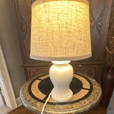 White Ceramic Glossy Table Lamp w/ Drum Shade Fabric Transitional Style